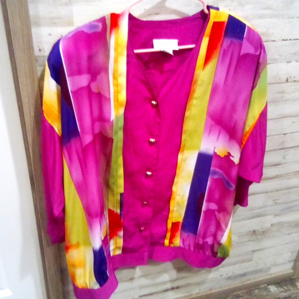 Stephanie Thomas women's top.   Box 198
